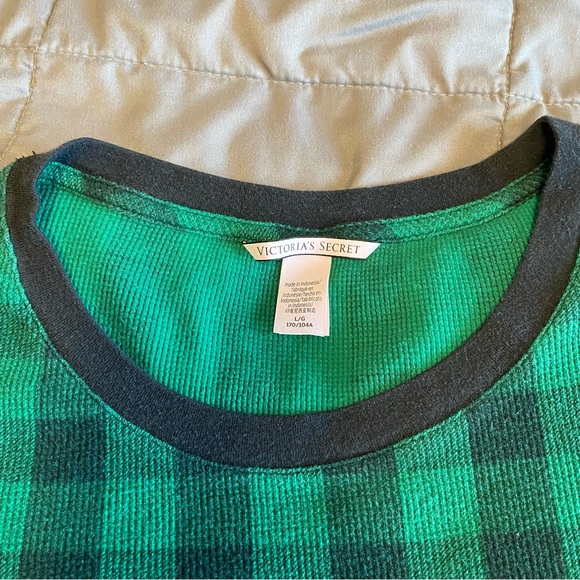 Victoria's Secret Large Green & Black Buffalo Plaid Sleepshirt Thermal Nightgown - Picture 4 of 7